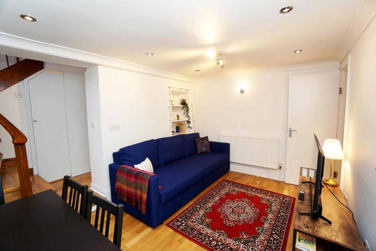 Cozy Retreat By Aresti Hotels London Bagian luar foto