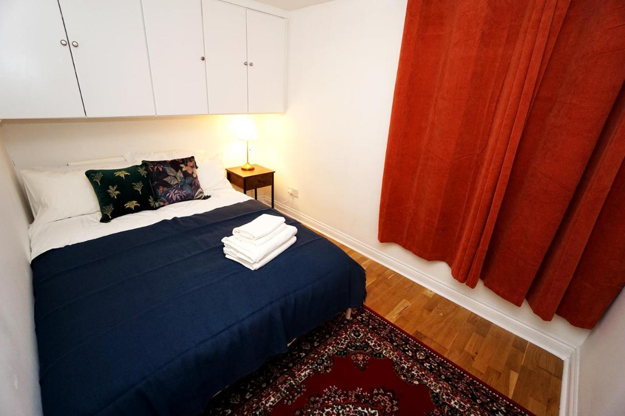 Cozy Retreat By Aresti Hotels London Bagian luar foto